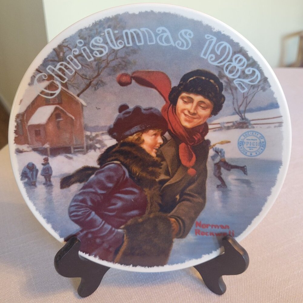 Limited Edition Rockwell Society of America plate for Christmas 1982.